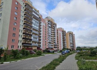 Трехкомнатная квартира на продажу, 81.2 м2, Калужская область, Аллейная улица, 19