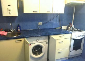 Сдам трехкомнатную квартиру, 56 м2, Ялта, Весенняя улица, 11