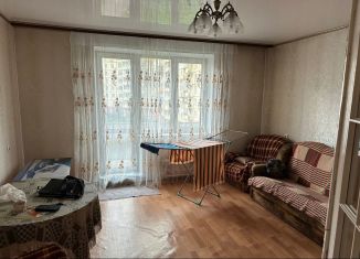 Сдача в аренду трехкомнатной квартиры, 60 м2, Новокузнецк, улица Рокоссовского, 19А