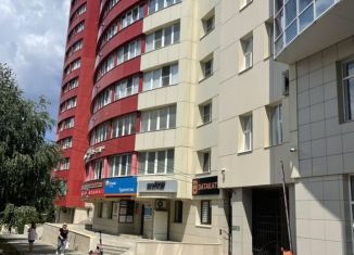 Продается 2-ком. квартира, 88 м2, Ставропольский край, улица Михаила Морозова, 22