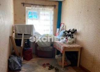 Продается 3-комнатная квартира, 56 м2, поселок городского типа Мурмаши, улица Цесарского, 1