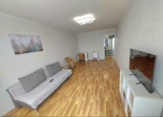 Сдаю в аренду 1-комнатную квартиру, 45 м2, Екатеринбург, Рощинская улица, 50, метро Ботаническая