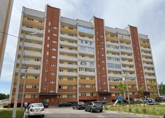 Продаю 2-ком. квартиру, 66 м2, Смоленская область, Олимпийская улица, 6