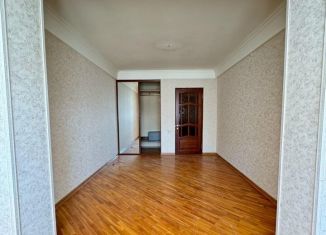 Продается 3-комнатная квартира, 80 м2, Дагестан, улица Хаджи Булача, 9А