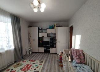 Продается 2-ком. квартира, 45.2 м2, Углич, улица Академика А.И. Опарина, 60к1