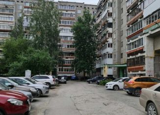 Продается трехкомнатная квартира, 63.4 м2, Екатеринбург, улица Владимира Высоцкого, 6, Кировский район