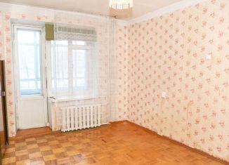 Продается 3-комнатная квартира, 80 м2, Тюмень, улица Свердлова, 18