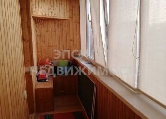 Продается 4-ком. квартира, 77 м2, Курск, улица Цюрупы, 3, Железнодорожный округ