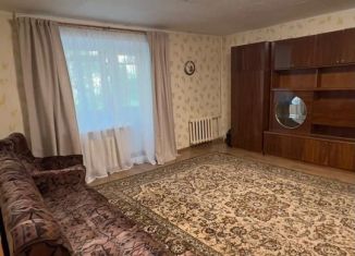 Аренда 2-ком. квартиры, 52 м2, Тихвин, 4-й микрорайон, 11