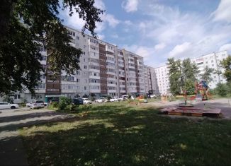 Продаю 3-ком. квартиру, 65.5 м2, Саяногорск, микрорайон Интернациональный, 7