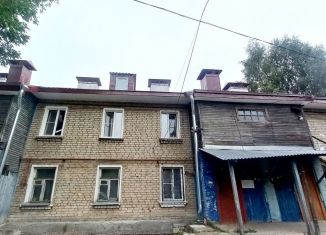 Продам 2-ком. квартиру, 42.3 м2, Бор, улица Островского, 6А