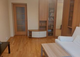 Сдается трехкомнатная квартира, 70 м2, Москва, улица Менжинского, 21, улица Менжинского