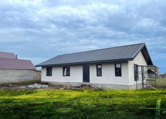 Продается дом, 110 м2, село Аскарово, улица Раиса Усманова, 2/10