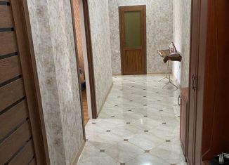 Сдается 2-ком. квартира, 64 м2, Дербент, улица Сальмана, 87А