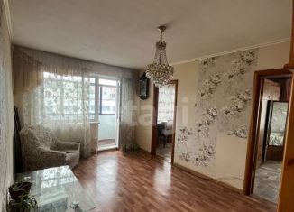 Продажа 3-ком. квартиры, 48 м2, Мыски, улица Кусургашева, 1