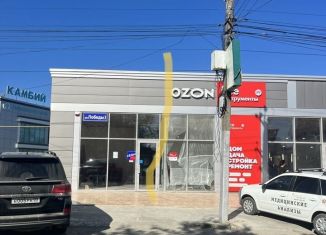 Продаю торговую площадь, 210 м2, Кизляр, улица Победы, 1