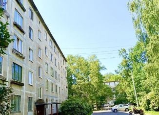 Продам 3-ком. квартиру, 61 м2, Санкт-Петербург, 2-й Рабфаковский переулок, 5к4, метро Обухово