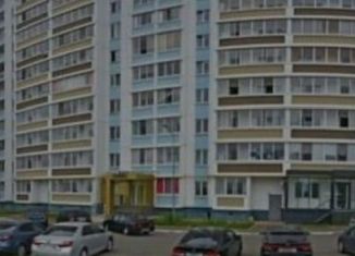 Продаю 1-ком. квартиру, 43 м2, Елабуга, улица Автомобилистов, 2