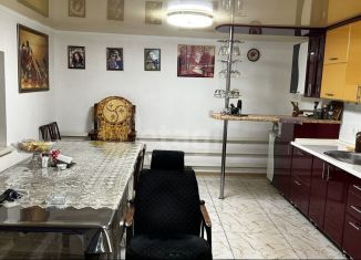 Продаю дом, 97 м2, посёлок городского типа Заводской, улица Строителей