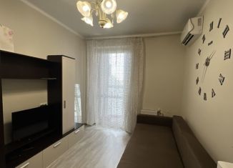 Сдаю квартиру студию, 30 м2, Батайск, улица Крупской, 1