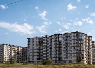 Сдается трехкомнатная квартира, 87 м2, Ингушетия, улица Эльберта Нальгиева, 24А