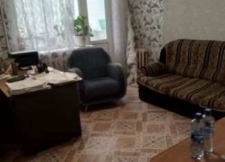 Продаю 4-комнатную квартиру, 58 м2, Волжский, Пионерская улица, 42