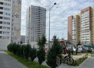 Продам квартиру студию, 33 м2, Тюмень, Таврическая улица, 9к4