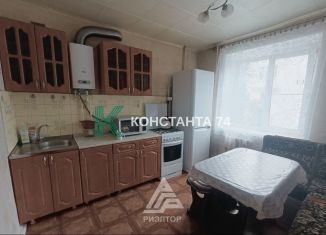 Продам двухкомнатную квартиру, 61.3 м2, Еманжелинск, улица Герцена, 3А