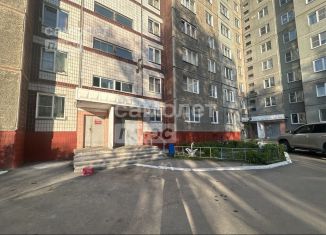 Продам 3-ком. квартиру, 67 м2, Челябинск, переулок Мамина, 1Б