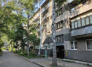 Продажа 2-комнатной квартиры, 36.2 м2, Екатеринбург, метро Уральская, Надеждинская улица, 21