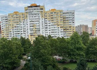 Сдам в аренду 2-ком. квартиру, 70 м2, Краснодар, проспект Чекистов, микрорайон Юбилейный