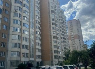 Продам 2-ком. квартиру, 59 м2, Москва, Рождественская улица, 18