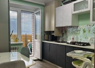 Продаю 1-комнатную квартиру, 30 м2, деревня Крутые Выселки, проспект Космонавтов, 15к2