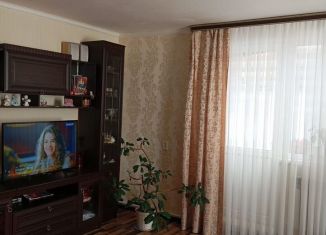 Продается 3-комнатная квартира, 63 м2, Челябинская область, улица Ленина, 45