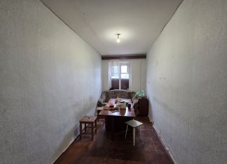 Продаю трехкомнатную квартиру, 56.6 м2, Чебаркуль, улица 9 Мая, 30