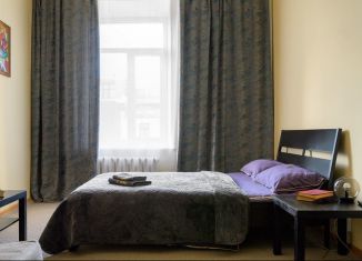 Сдам однокомнатную квартиру, 30 м2, Санкт-Петербург, Большая Конюшенная улица, 2