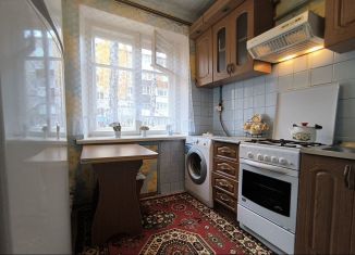 Продам 4-ком. квартиру, 60.4 м2, Мичуринск, улица 7 Ноября, 46