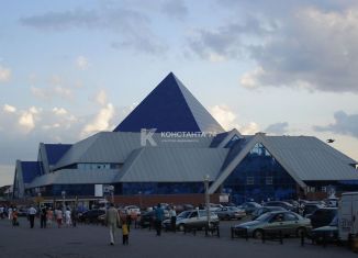 Сдаю в аренду торговую площадь, 55.4 м2, Челябинская область, улица Разина, 9