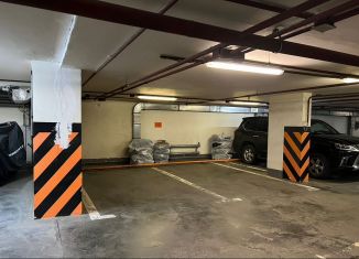 Продажа машиноместа, Москва, улица Маршала Конева, 14, район Щукино