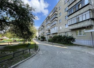 Продажа 3-комнатной квартиры, 64.7 м2, Чебаркуль, улица Карпенко, 15