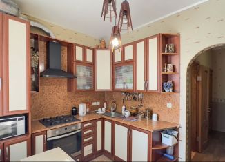 Продам 2-ком. квартиру, 56.4 м2, Уфа, улица Ульяновых, 39