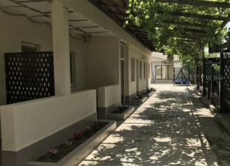 Сдача в аренду комнаты, 26 м2, поселок городского типа Заозерное, Береговая улица, 15