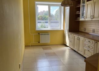 Сдача в аренду двухкомнатной квартиры, 67 м2, Тольятти, улица Фрунзе, 2Б