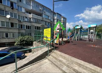 Продажа 3-комнатной квартиры, 60 м2, Ялта, Сосновая улица, 34