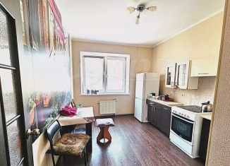 Продаю 2-комнатную квартиру, 58.7 м2, Тюмень, ЖК Горизонт, улица Мельникайте, 2к4