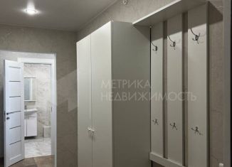 Продается квартира студия, 30 м2, Тюмень, улица Валентины Трофимовой, 1