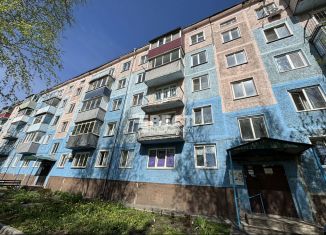 Продаю 2-комнатную квартиру, 43.4 м2, Полысаево, Бакинская улица, 6