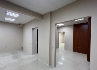 Сдаю помещение свободного назначения, 82 м2, Краснодар, улица 70-летия Октября, 1/3, микрорайон Юбилейный