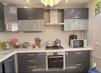 2-ком. квартира на продажу, 46.1 м2, Воткинск, улица Орджоникидзе, 8