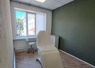 Сдаю в аренду офис, 11 м2, Горно-Алтайск, улица Петра Сухова, 2